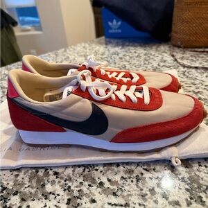 Nike Red, White, Blue, Tan and Tan Sneakers 10.5